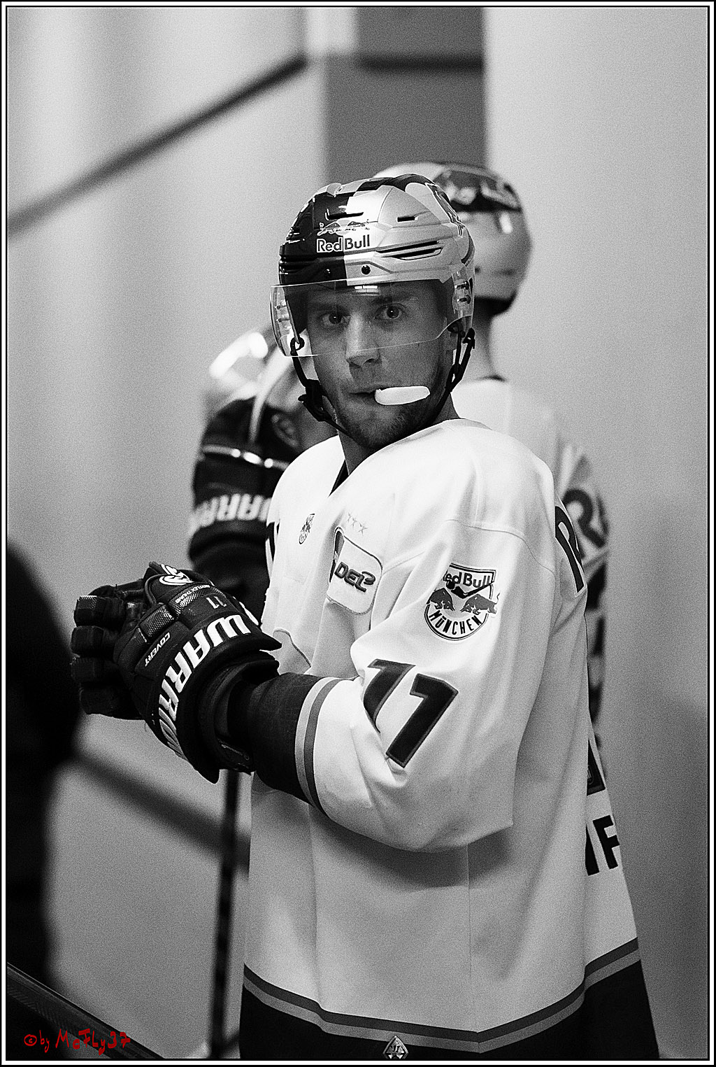 PENNY DEL Viertelfinale 4. Spiel; Duesseldorfer EG - Red Bull Muenchen; Duesseldorf, 16.04.2022